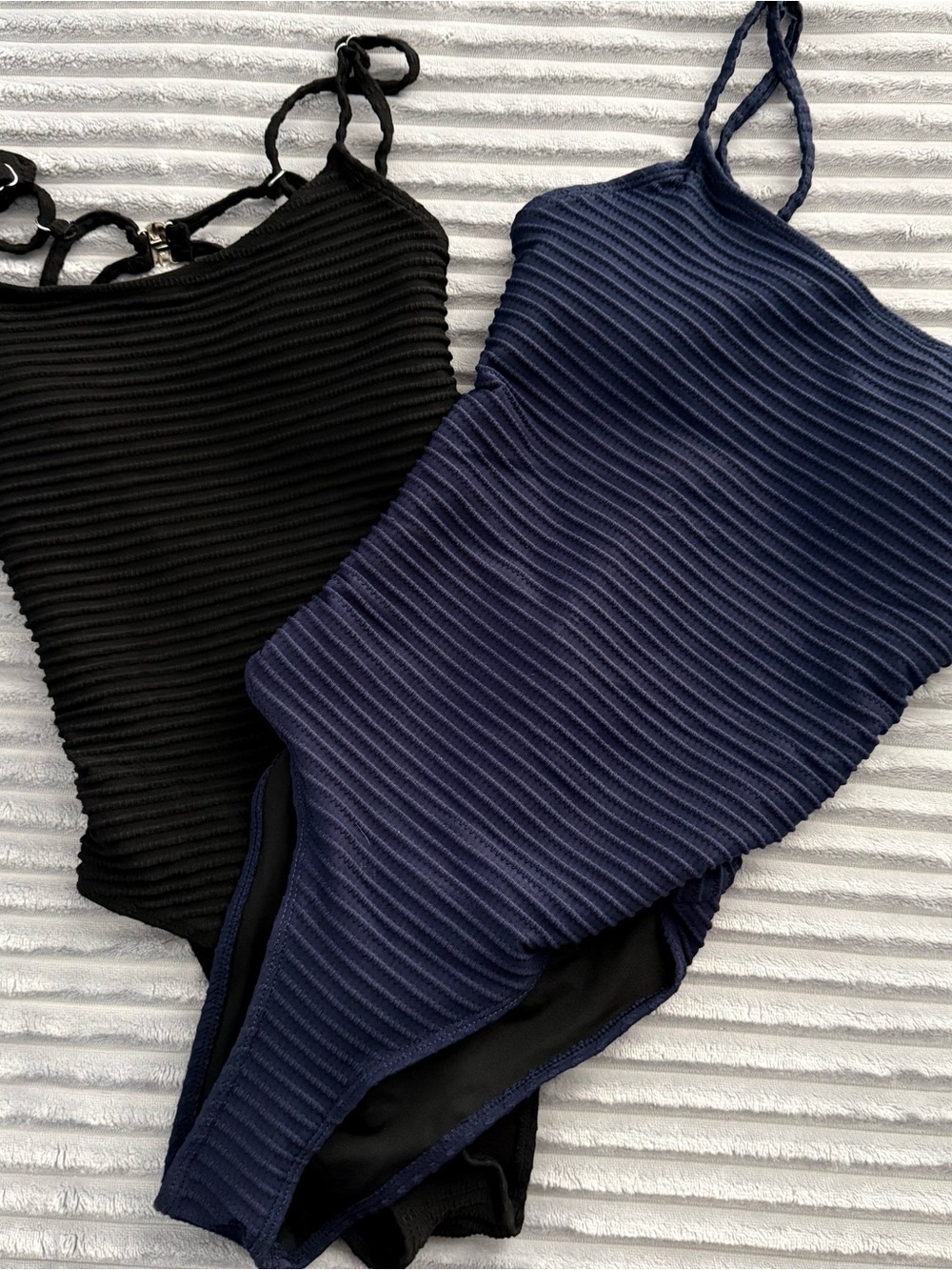 SHEIN Ribbed One-Piece Swimsuit Set — Black & Navy